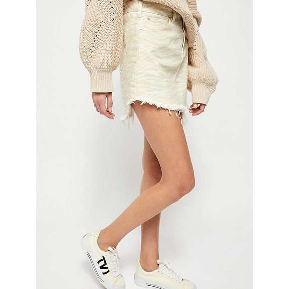 NWT Free People Printed Bailey Denim Mini Skirt - Picture 5 of 8